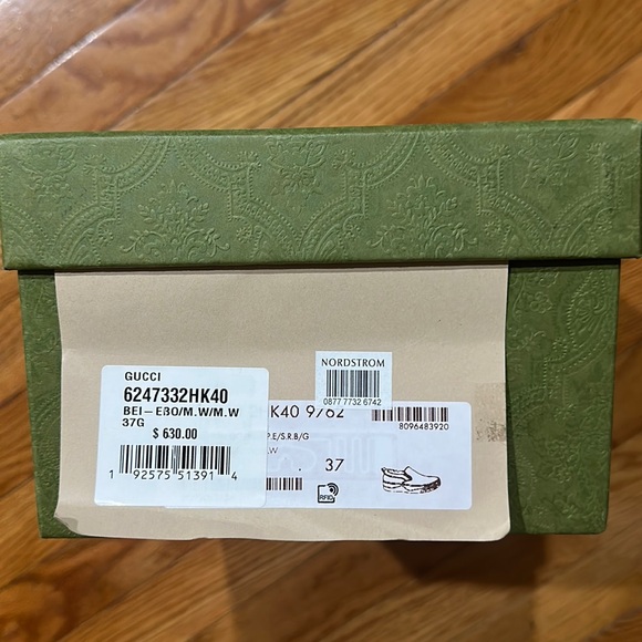 AUTHENTIC Women’s Canvas Monogram Platform Sneaker - Picture 7 of 16